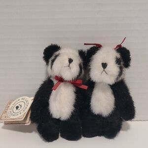 Boyds Bears Adorable Panda Bear Plush Set with Red Bows